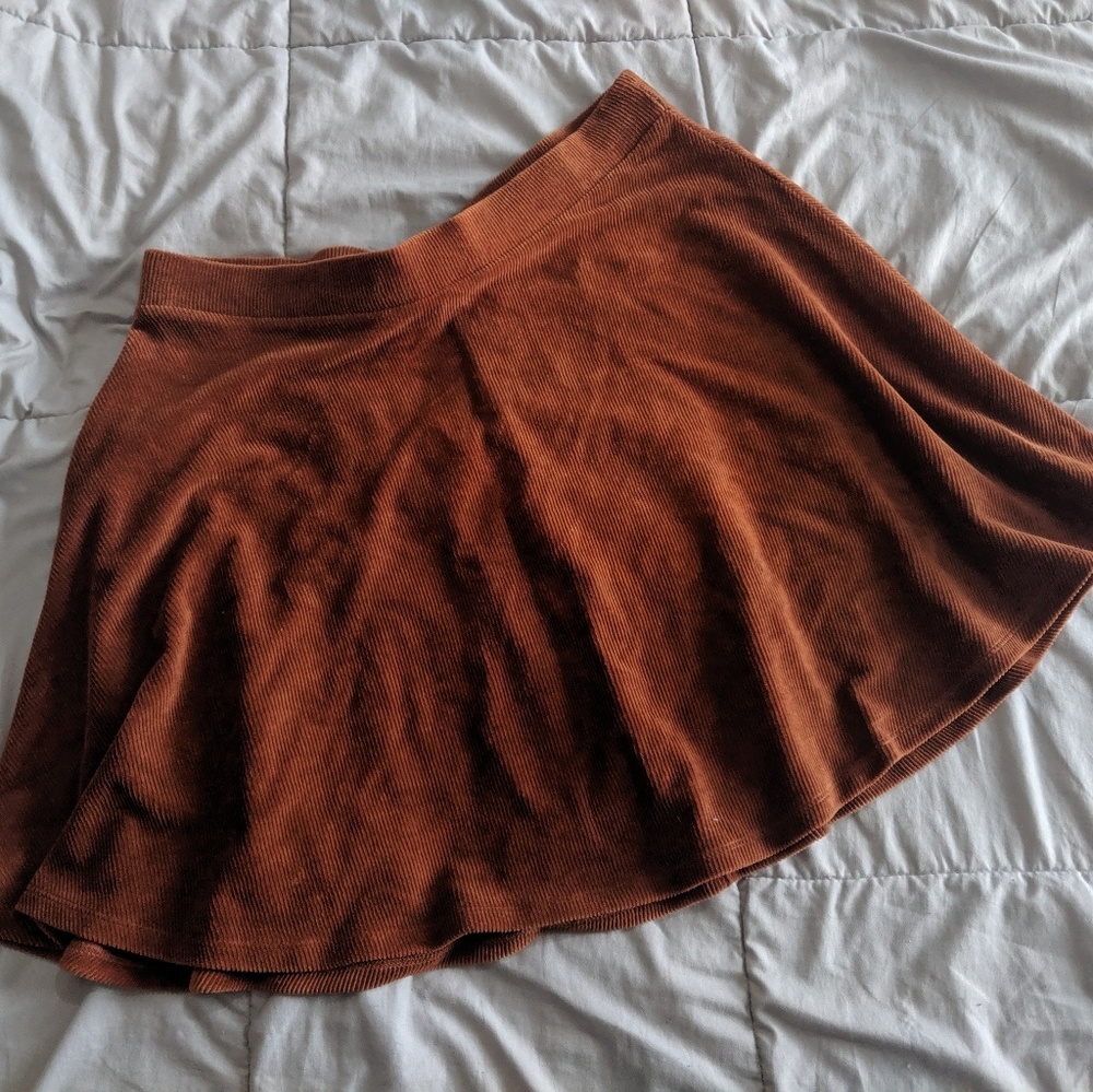Curdoroy deep orange mini skirt! 🎃